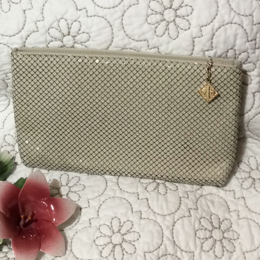 Whiting And Davis International - image 8